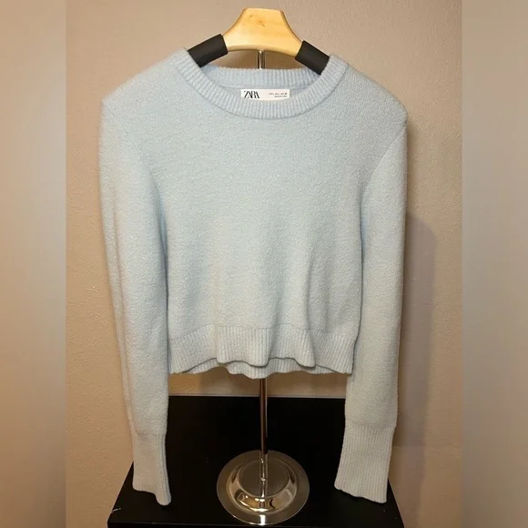 Zara Women’s crop Sweater light blue
